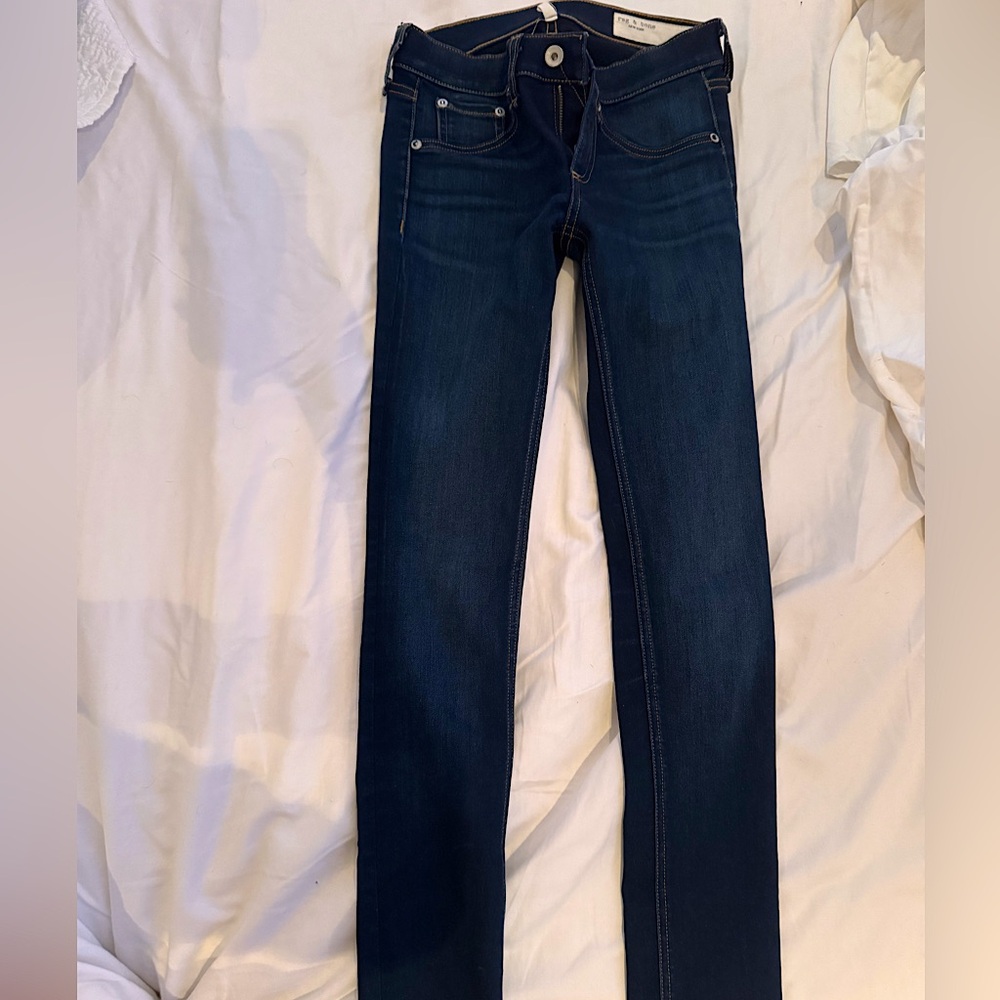 Rag and bone skinny jeans size 25 like new!
